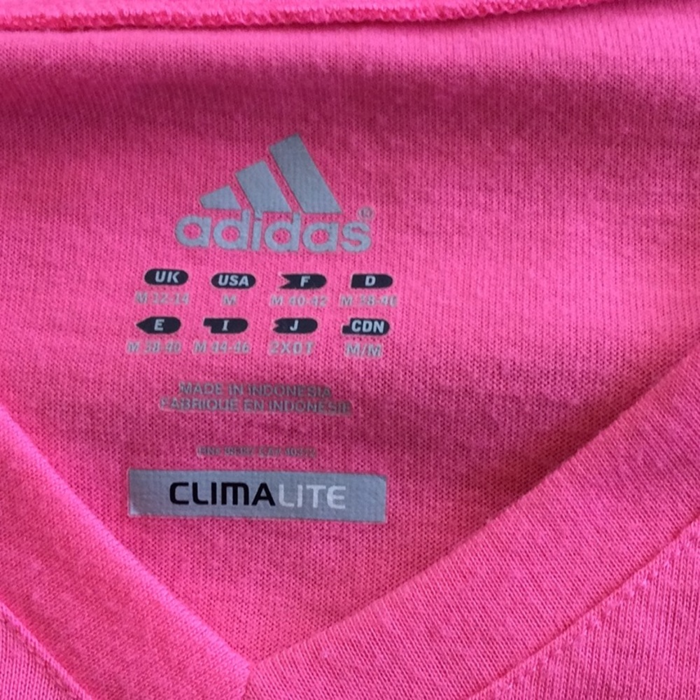 Workout tops - Picture 2 of 5